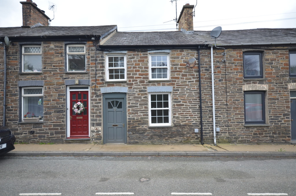 Pantydderwen, Llandre
